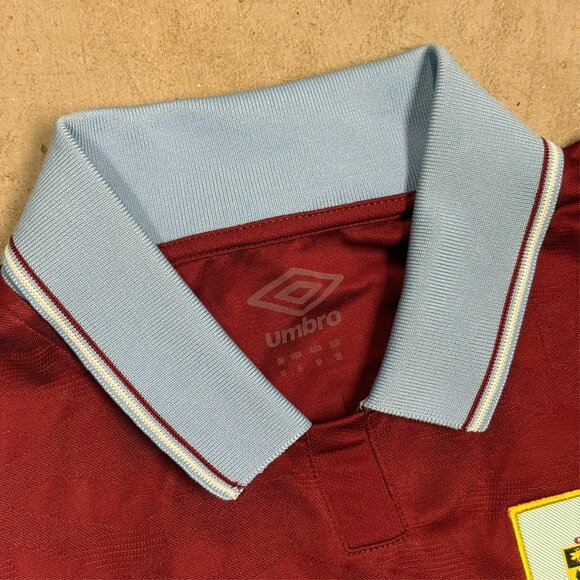 Umbro Burnley FC Football Kit Soccer Jersey Womens Small - Picture 5 of 9